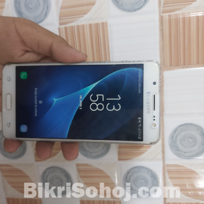 Samsung Galaxy J5 (2016) 2/16 GB